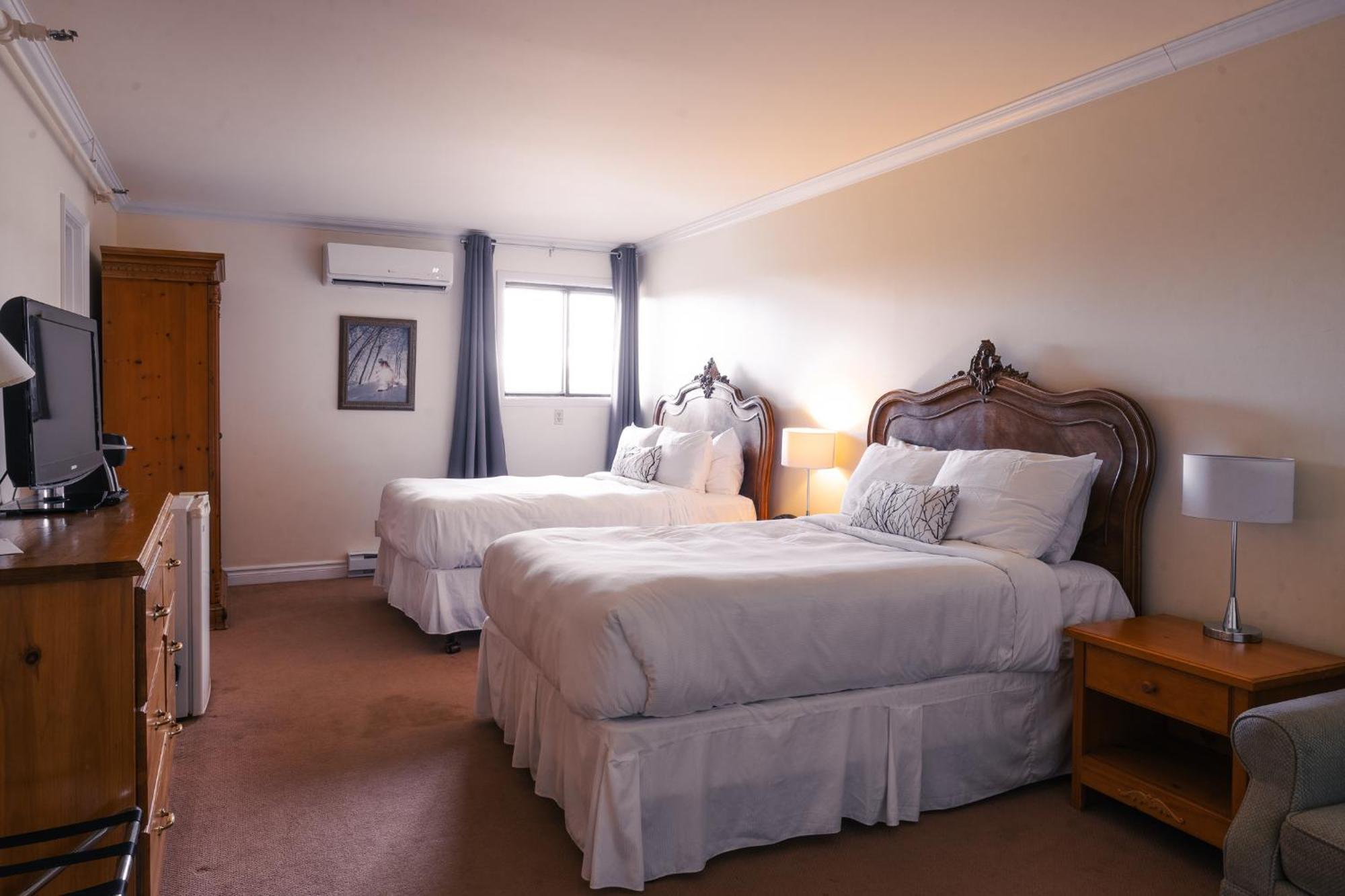 Mont Blanc Hotel & Condos Saint-Faustin 客房 照片